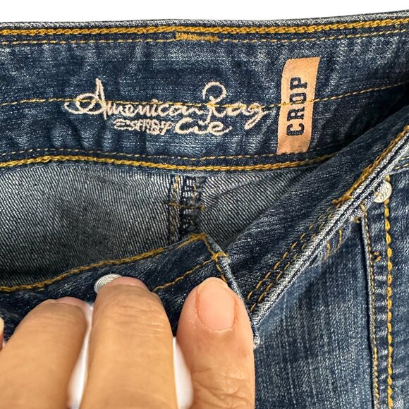 American Rag  Size 18  Crop Denim Capri Jeans With Button Zip Closure - Picture 11 of 16